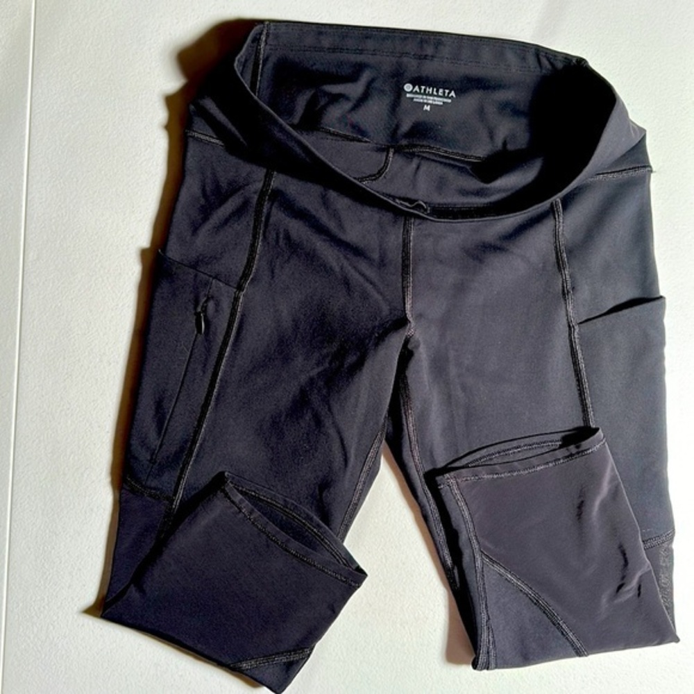 Athleta All In Capri Tight Crop Leggings Women Medium Black Tight Workout Pocket